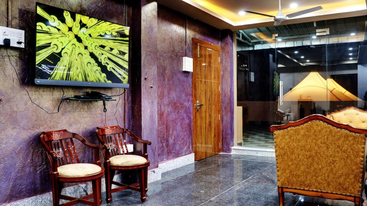 Готель Bharalu Residency Ґувахаті Екстер'єр фото